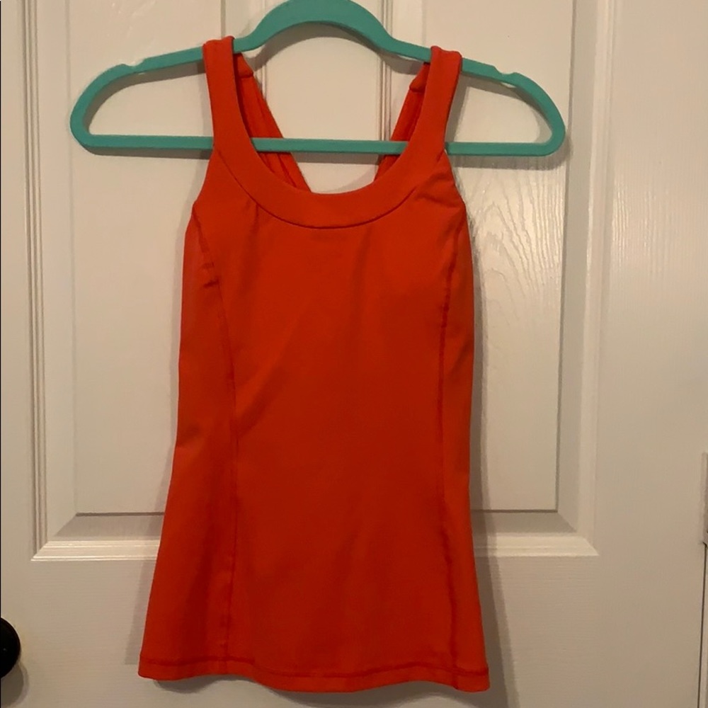Brand new lululemon work out top